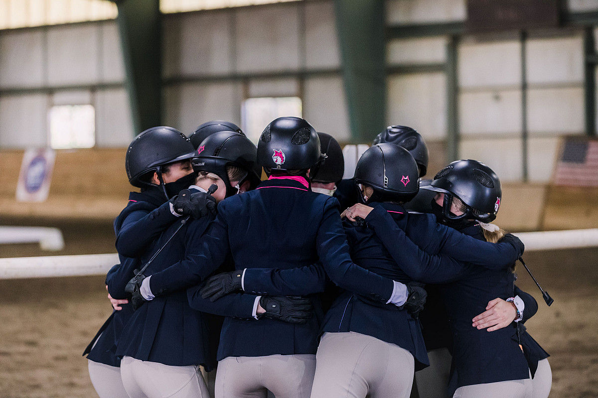 Sweet Briar Riding Team members gather.